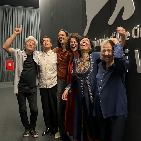 Tous les acteurs, dont certains se retrouvent après 30 ans, ont une pensée pour Peter Brook.
Georges Corraface, Kên Higelin, Antonin Stahly-Vishwanadan, Corinne Jaber, Mallika Sarabhai, Chloé Obolensky.