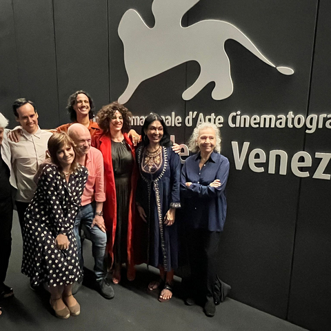 Georges Corraface, Kên Higelin, Giovanna Mzeeogiorno, Simon Brook, Antonin Stahly-Vishwanadan, Corinne Jaber, Mallika Sarabhai, Chloe Obolensky.