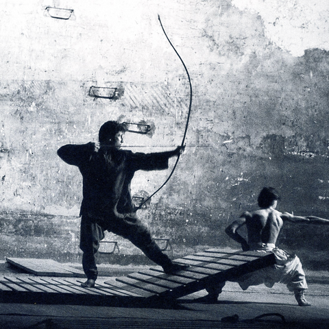 Juillet 1985, la pièce originale est jouée au 39e Festival d'Avignon.
Vittorio Mezzogiorno.