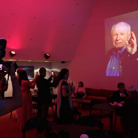 Peter Brook était également présent.
